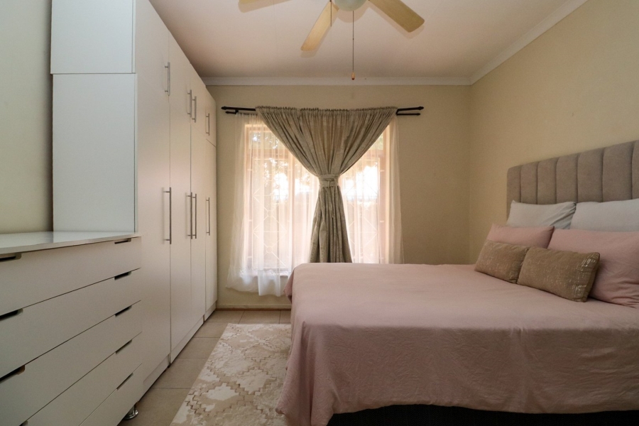 3 Bedroom Property for Sale in Flamwood North West